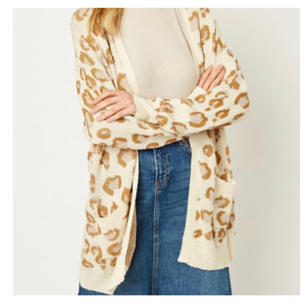 Hayden Sweater - Lightweight Cheetah Print Cardigan. New - No Tags